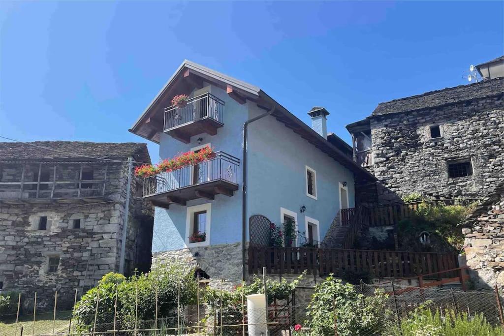 Casa Del Cios Calda E Intima Casetta Immersa Nel Verde Delle Montagne Alpe Basciumo Eksteriør bilde
